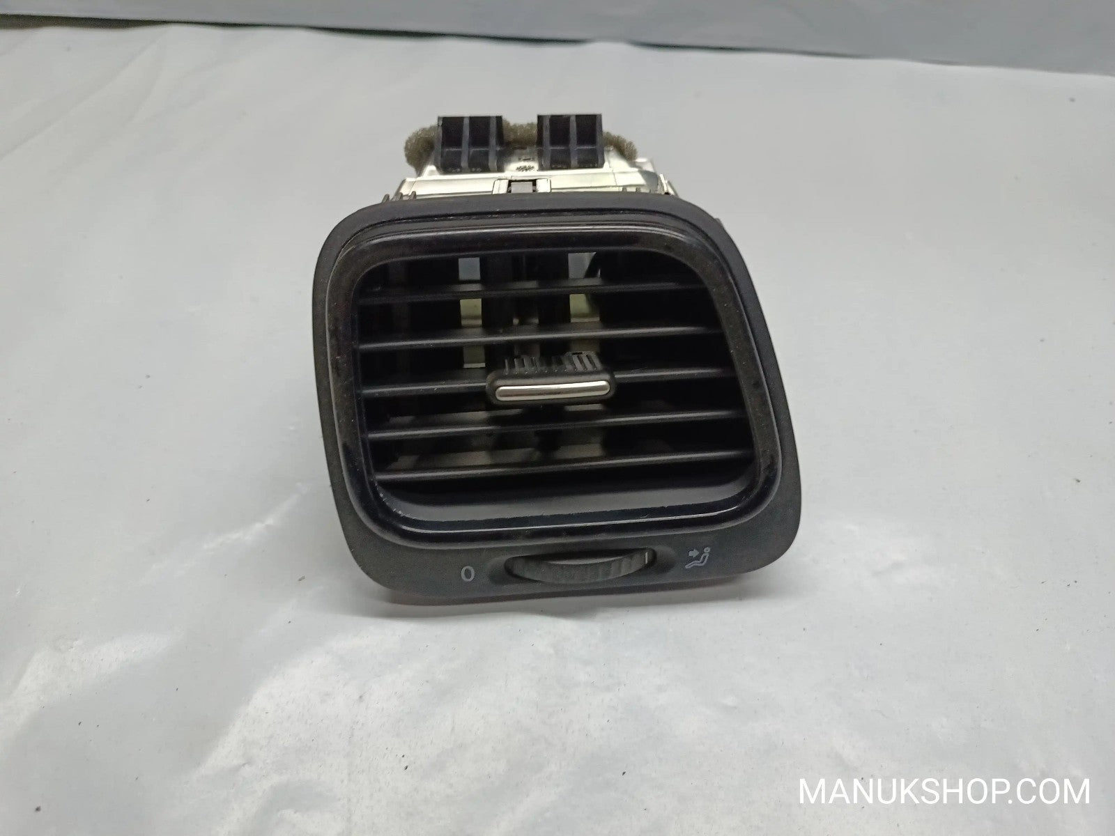 Lüftungsdüse Luftdüse VW Scirocco 3 III  1Q0819704K 1Q0 819 704 K 1Q0819710B