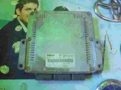 Motorsteuergerät Renault Laguna 1.9 8200163528 8200095416 1039S00271  0281011101