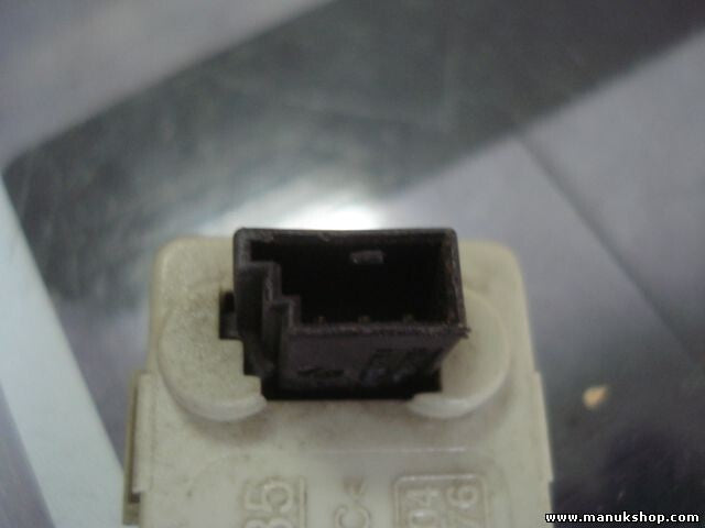 Antennenverstärker BMW E39 8368885 8 368 885 AAT 758