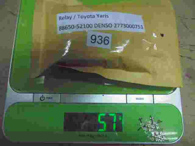 Relais Toyota Yaris 8865052100 88650-52100 DENSO 2773000751 277300-0751