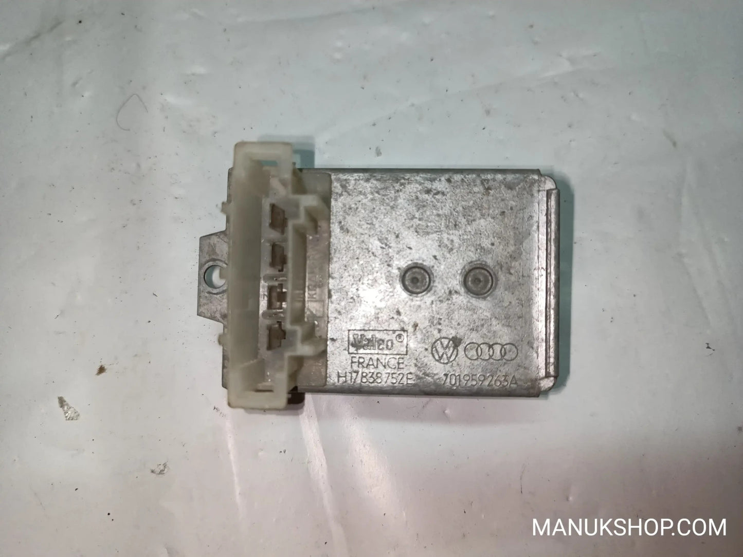 Widerstand Heizung VW Golf 3 Audi Polo 701959263A 701 959 263 A H17838752E