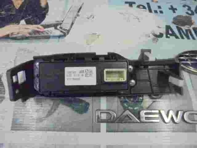 Lichtschalter Hyundai  93700G2110 93700-G2110 120021383 J08 4X 1812110000090