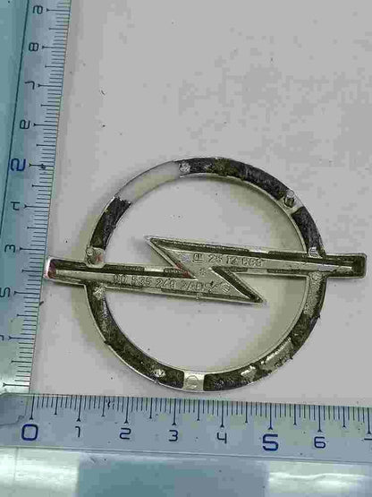 Emblem / Opel Kadett Senator B Omega A GM 90535249 90 535 249 2512689 7cm․