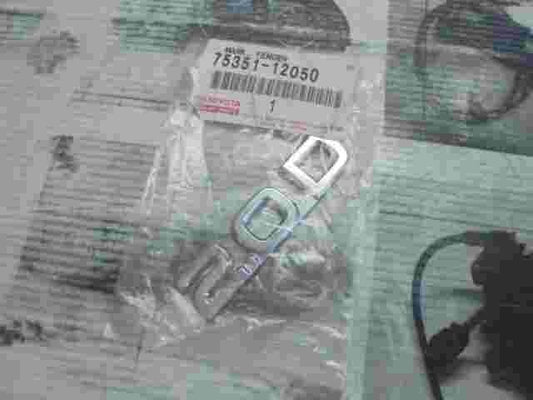 Emblem Logo Toyota Corolla 2.0 D 7535112050 75351-12050