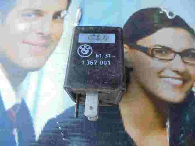 Warnblinkrelais BMW 3 E36 61311367001 4DB00375027 HELLA TBB73 DOT