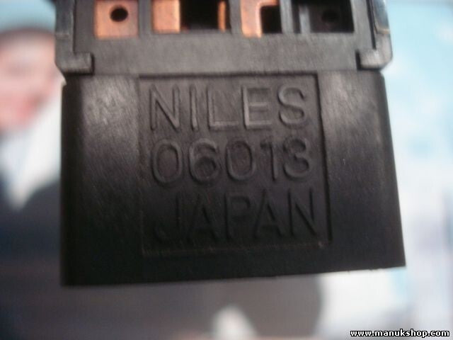 Warnblinkschalter Mitsubishi Pajero Montero NILES 06013 MB652291