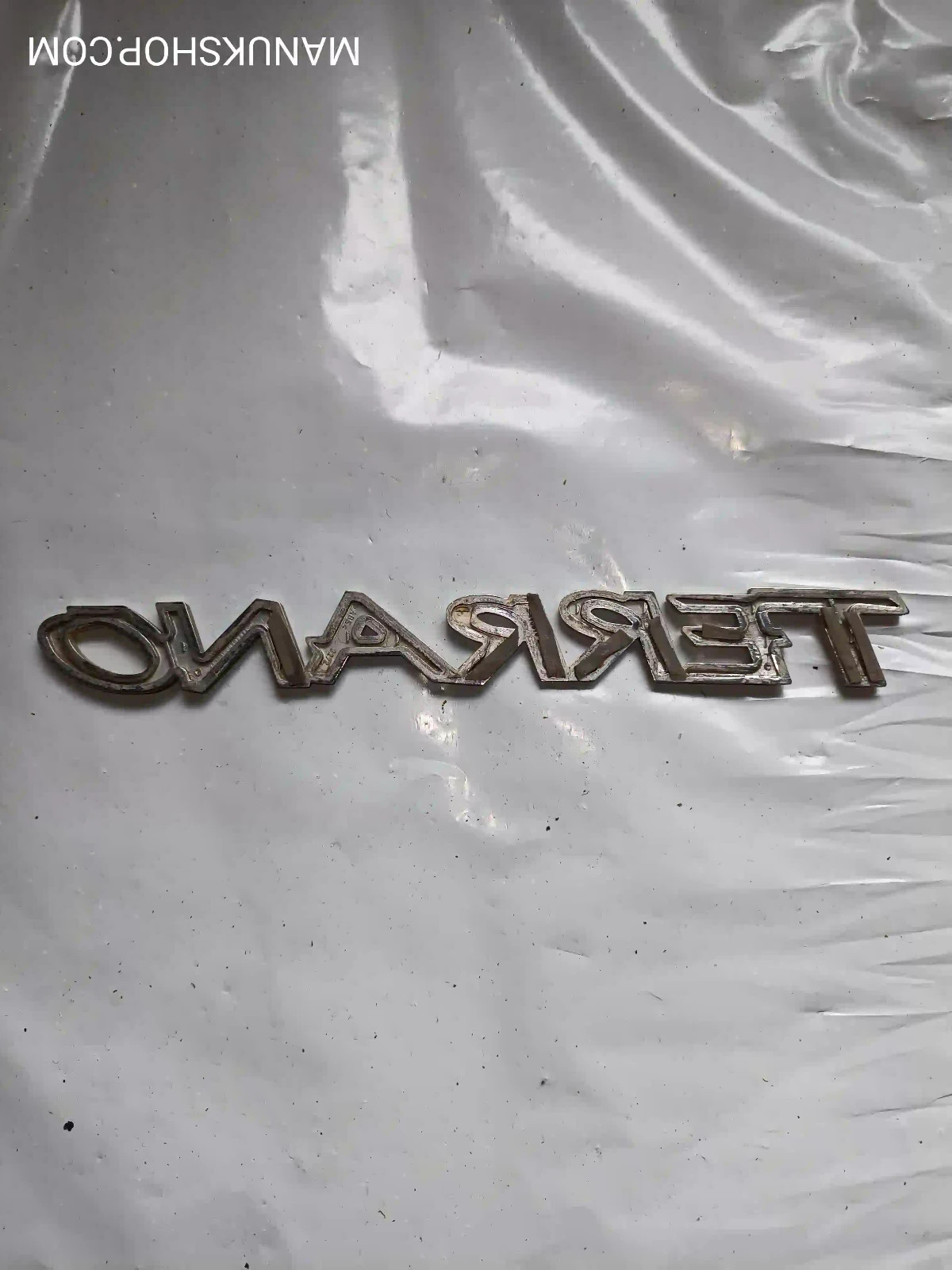 Emblem  Nissan Terrano ABS 3272