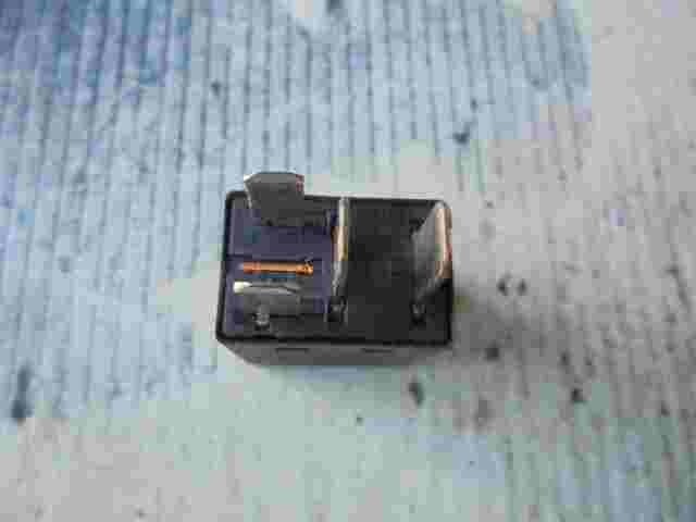 Multifunktion relais Ford Focus 5M5T14B192AA V23074A1801X17 FoMoCo 12V/20A