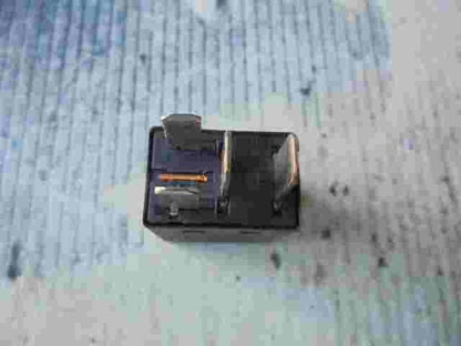 Multifunktion relais Ford Focus 5M5T14B192AA V23074A1801X17 FoMoCo 12V/20A