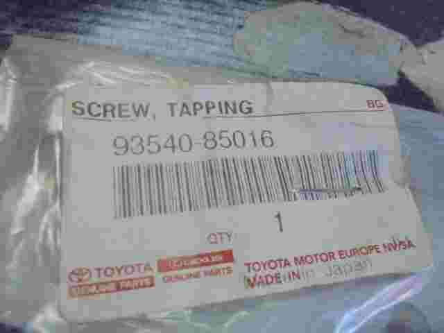 Screw Tapping  Toyota Celica Supra 9354085016 93540-85016