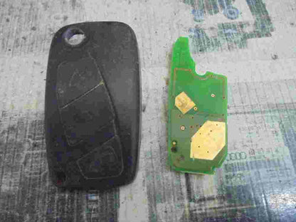 Funkfernbedienung Schlüssel Gehäuse Fiat 3 21003377B 21003377 B