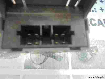 Steuergerät Zentralverriegelung Renault Espace III DAV Nr.285 12V 7700822928