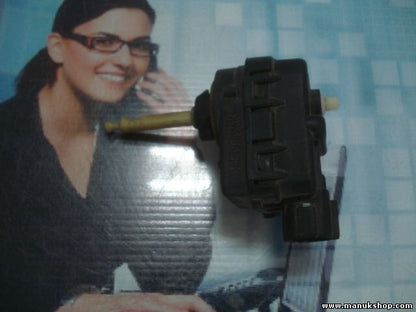 Stellmotor Scheinwerfer LWR Leuchtweitenregulierung Nissan Primera P11 6-PIN