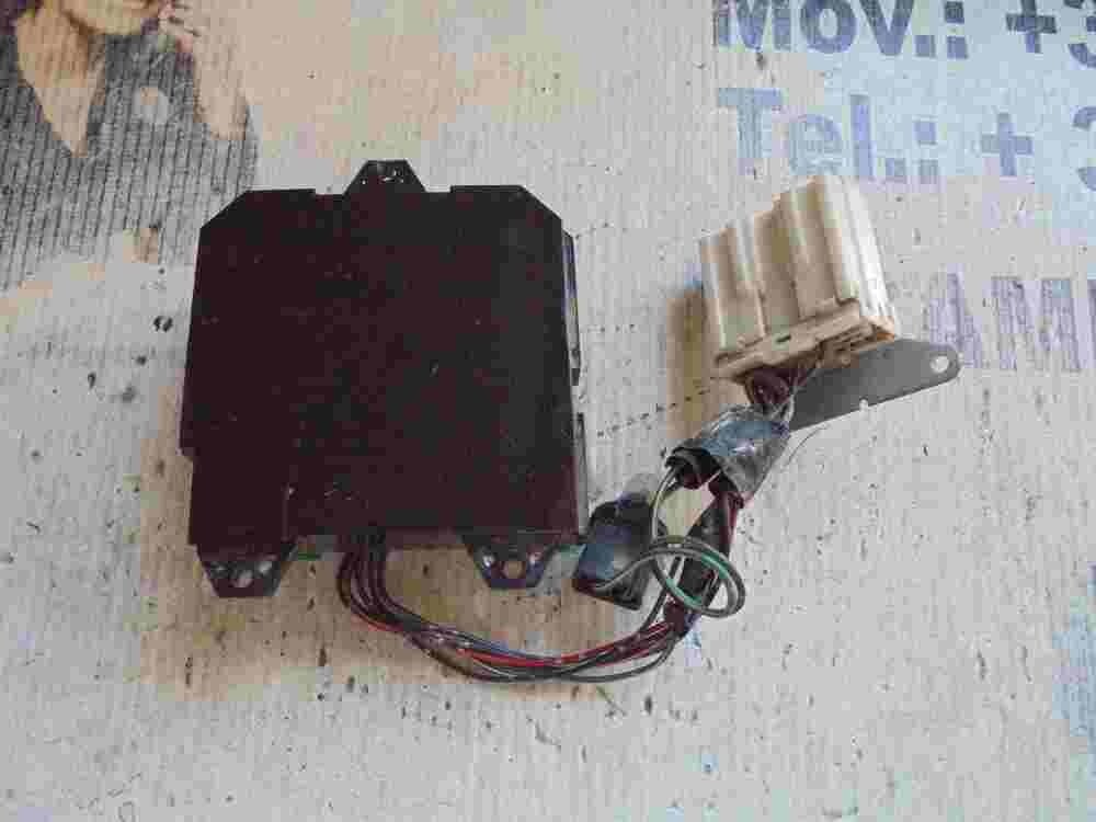 Höhenmesser inclinator Thermometer Mitsubishi L040 1988-1991 MB561984 MB561983
