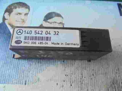 Lampenkontrolle Relais Mercedes-Benz W140 1405420432 HELLA 5KG00648504
