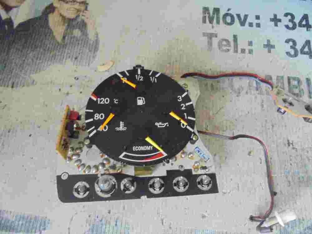Kombiinstrument Tankanzeige Mercedes-Benz W124 1245427906 VDO 1245422001