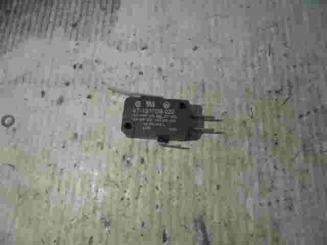 Schalter V71B17D8022 V7-1B17D8-022