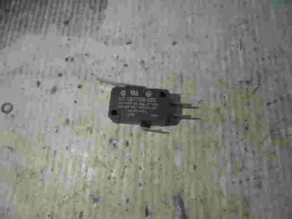 Schalter V71B17D8022 V7-1B17D8-022