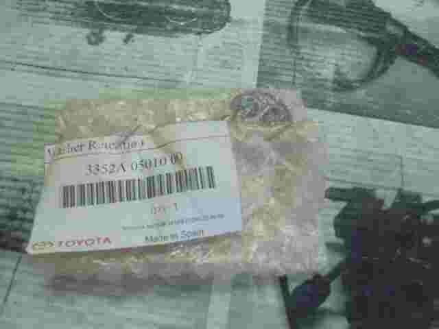 Ring Shift Lever / Toyota Avensis II Celica 3352A05010 3352A-05010 3352A0501000