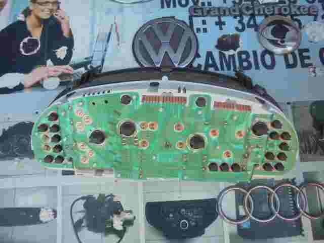 Kombiinstrument Tacho Kia Carnival L2A 0K52A55430A 200364310K 20050126 78807790
