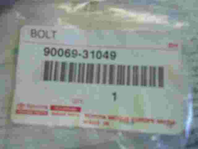 Bolt  Toyota RAV4 9006931049 90069-31049