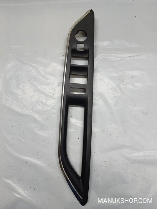 Türverkleidung hinten links Peugeot 3008 II 9810513877 98 105 138 77
