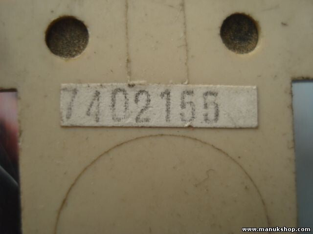 Relais 7402155