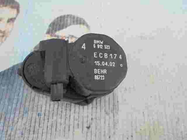 Stellmotor Heizung  BMW E46 E38 E83 X3 6912523 6 912 523 BEHR ECB174 86723