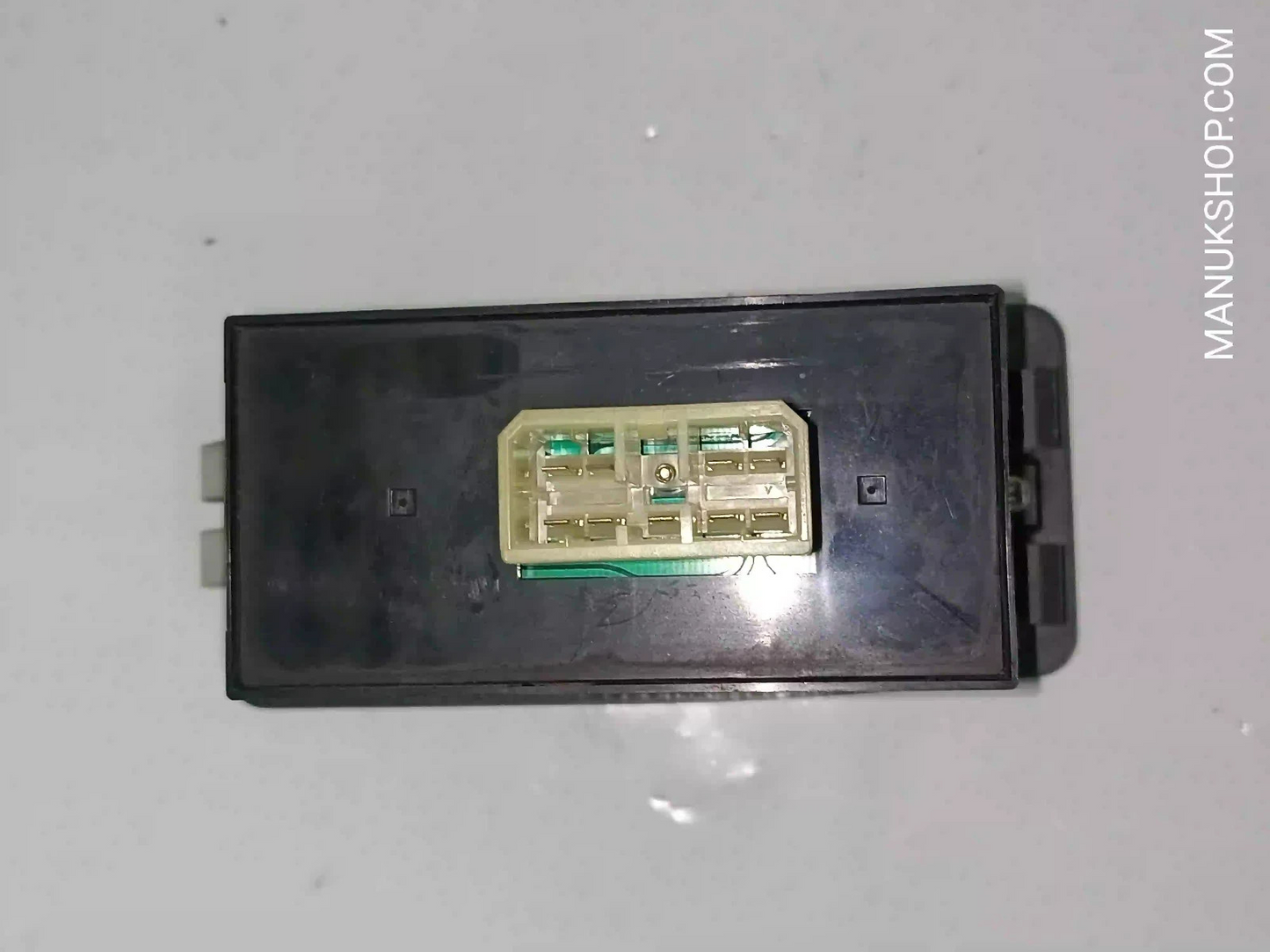 Fensterheber schalter Mitsubishi Pajero V26W V25W MB781914 2584RA1