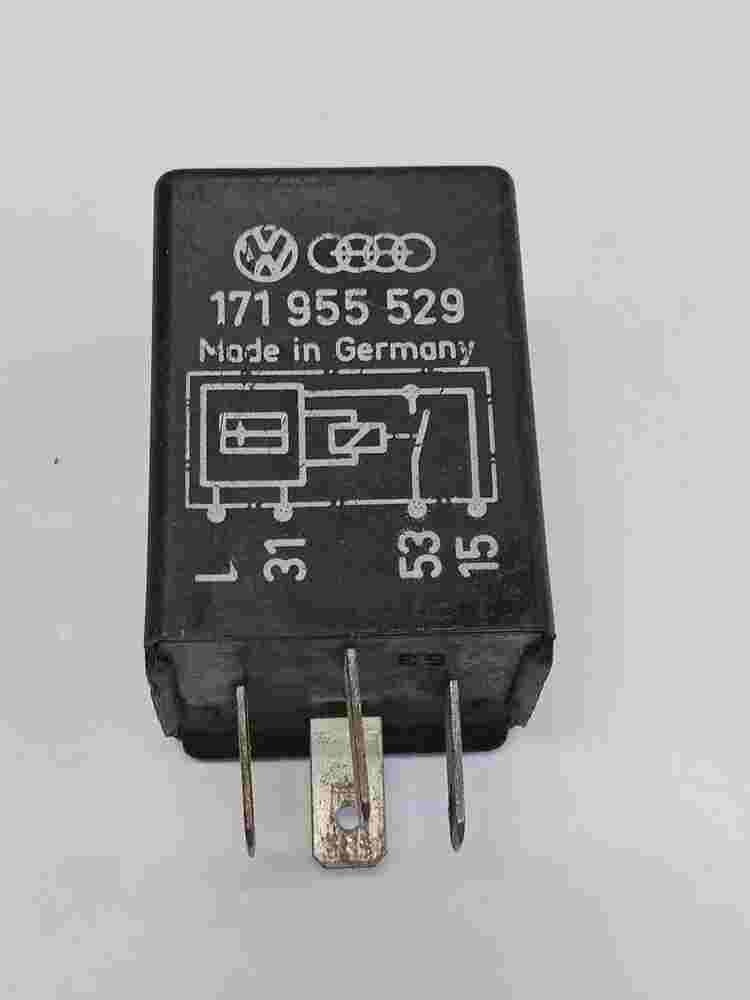Wischerrelais VW Volkswagen Passat B2 Golf Audi A6 Transporter T4 171955529