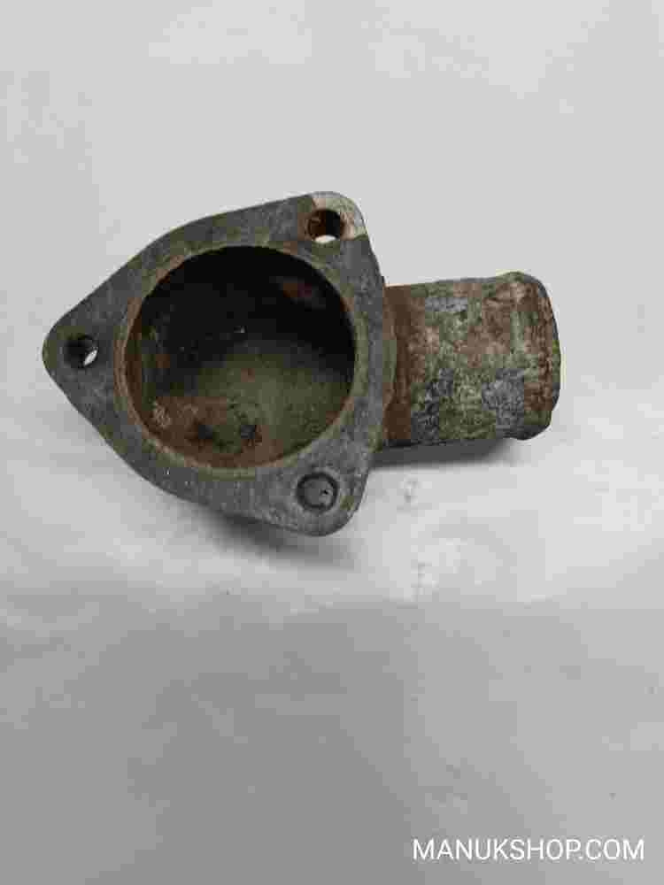 Thermostatgehäuse Thermostat halter  Nissan Terrano