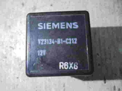 Relais Iveco Daily 35-40 V23134B1C212 SIEMENS V23134-B1-C212