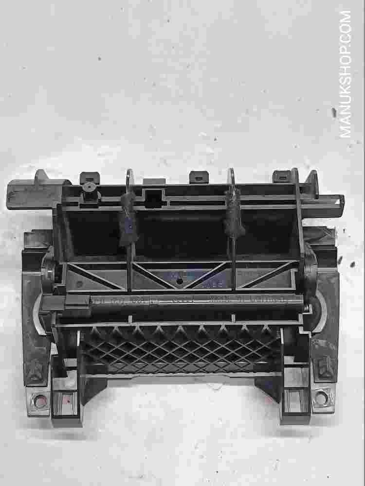 Aschenbecher  Audi A4 8E B6 B7 8E0857951F 8E0 857 951 F