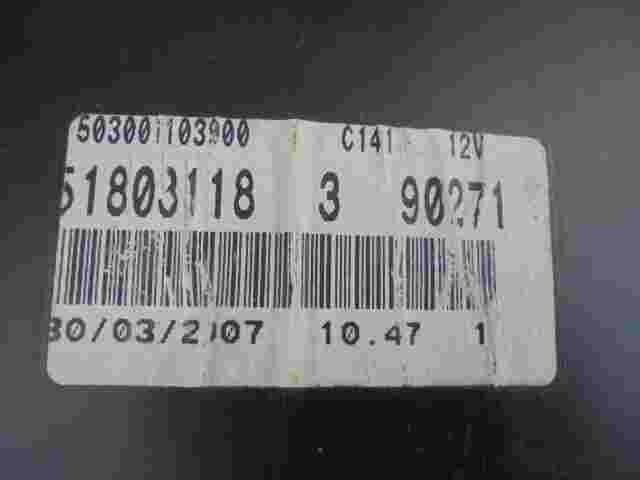 Kombiinstrument Tacho  Fiat Punto 51803118 503001103900 3 90271 C141