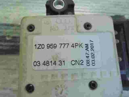 Sitzverstellung Skoda Superb Passat Tiguan CN2 1Z09597774PK 1Z0959777 03481431
