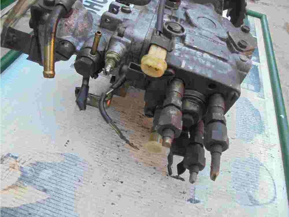 Dieselpumpe  Einspritzpumpe Mitsubishi Pajero ME201949 1046403441 104640-3441