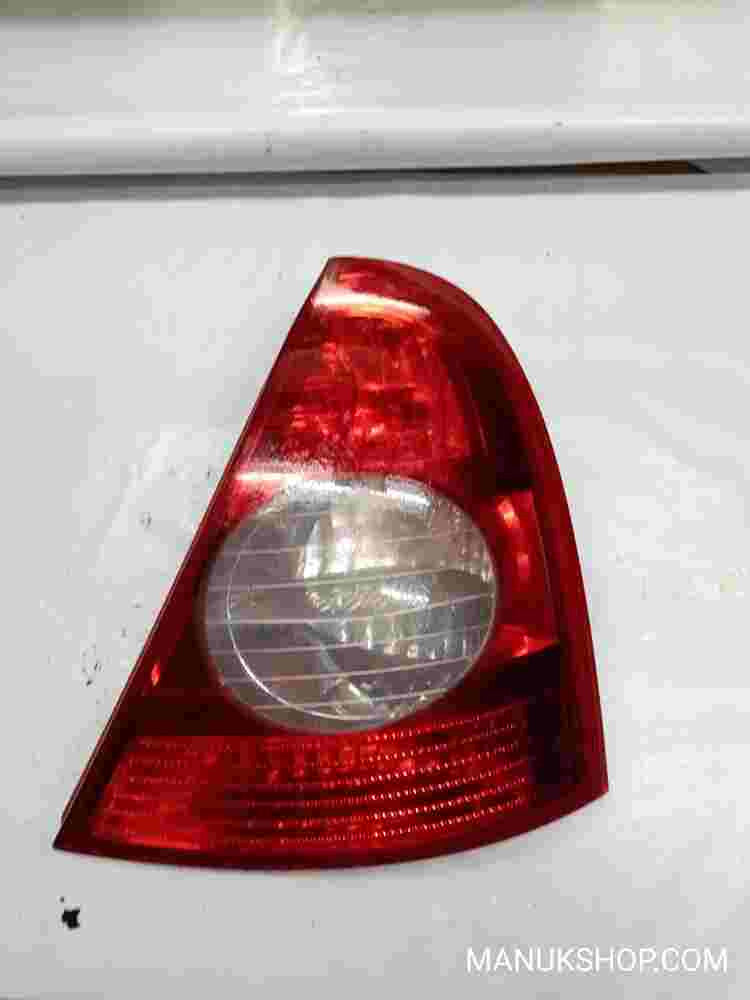 Rückleuchte Renault Clio Valeo 8200071414 8200 0714 14 82 00 071 414 X65PH2