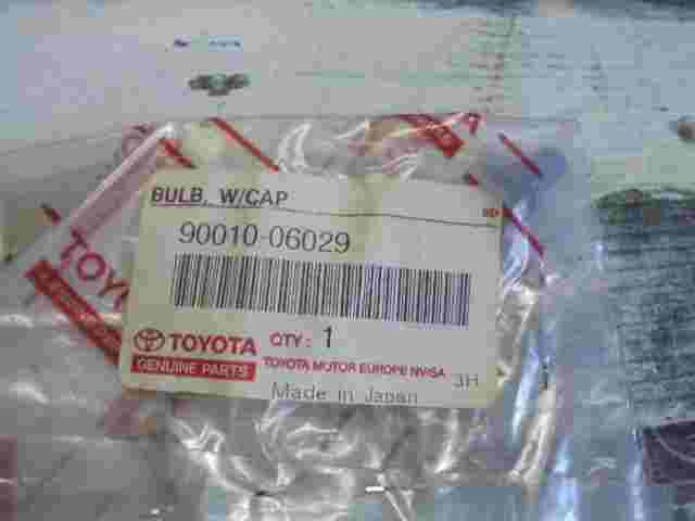 Bulb With Cap Toyota Land Cruiser 9001006029 90010-06029