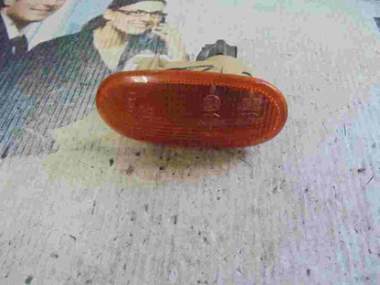 Seitenblinker Blinker Kotflügel links Mitsubishi L200 015023 0464852 046-4852