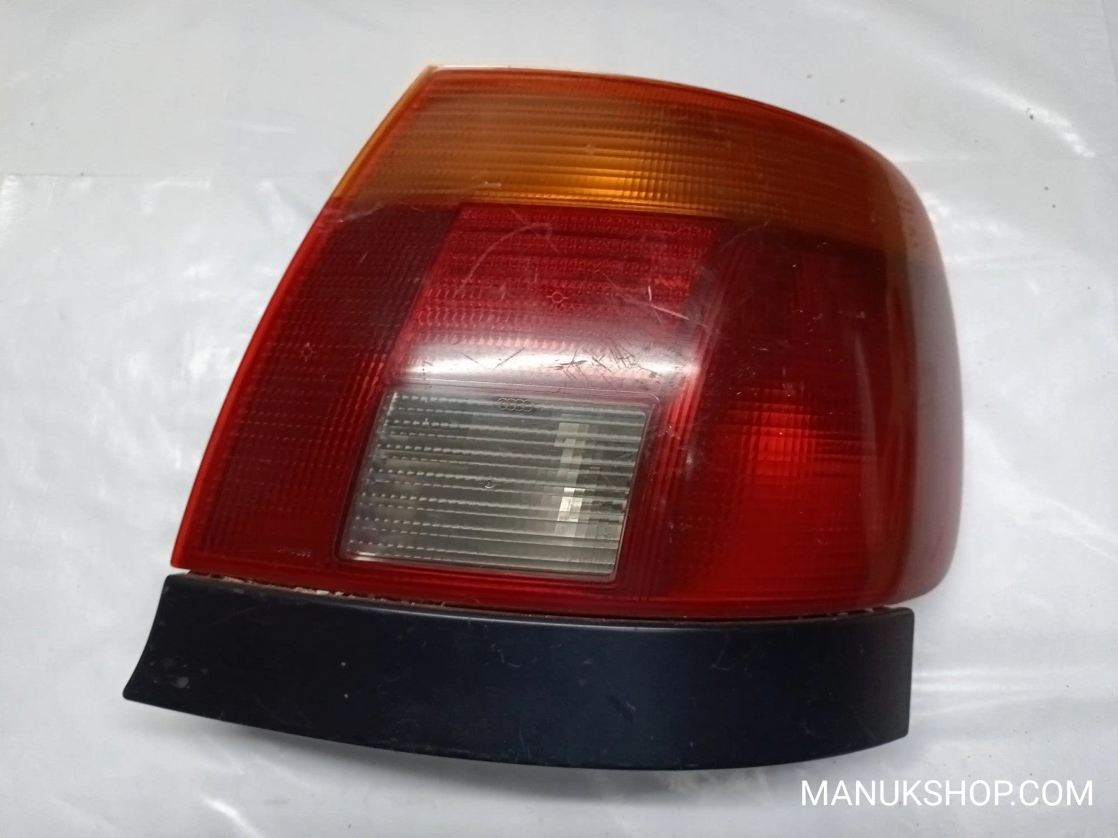 Rückleuchte rechts  Audi A4 RO2 IA 02 R00 81 02