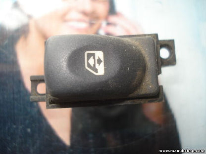 Fensterheber schalter Renault Laguna 7700417487 B 7700417487B