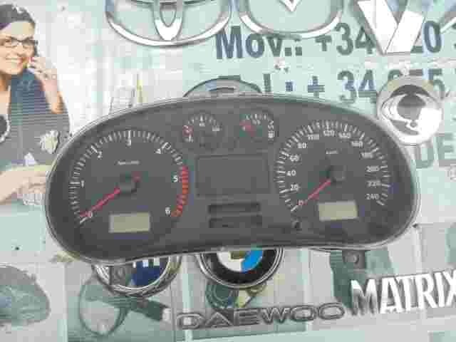 Kombiinstrument Tacho Seat Leon W01M0920800C  1M0920800C VDO 110080012004