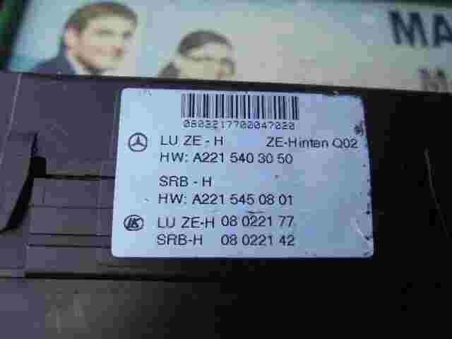 Sicherungskasten Mercedes-Benz W221 S550 CL600 A2215403050 A2215450801 0802177