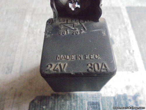 Relais 24V30A 24V 30A EEC