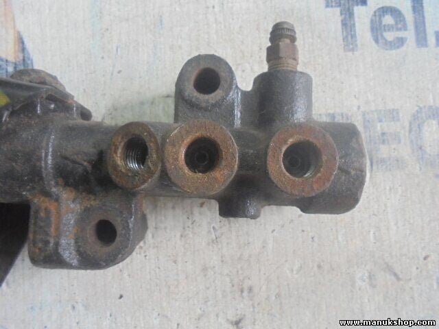 Bremsdruckverteiler Mitsubishi Montero Pajero (V60/V70) 2.5TDI MB520459