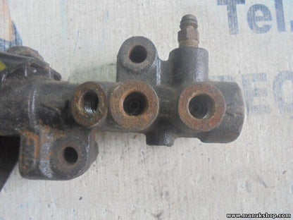 Bremsdruckverteiler Mitsubishi Montero Pajero (V60/V70) 2.5TDI MB520459