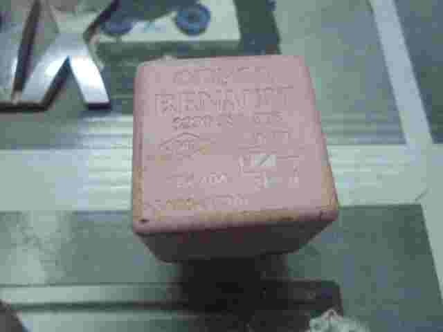 Relais Renault Megane BITRON 8200338695 8200 338 695 12V 40A PA66-6F30