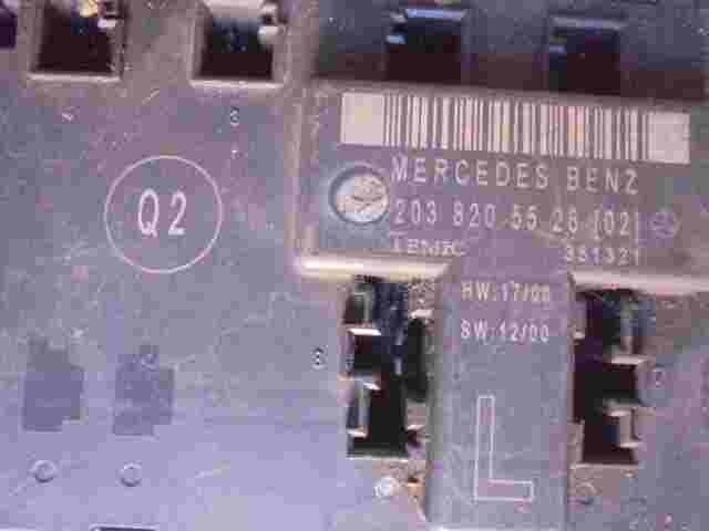 Türsteuergerät Mercedes-Benz C-Klasse W203 2038201385 Q2 TEMIC 351307