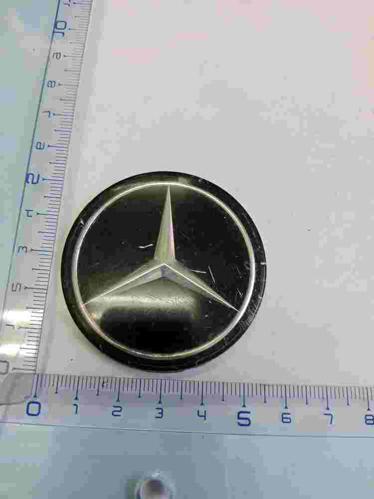 Emblem   Mercedes-Benz S500 4cm.