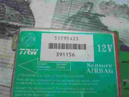 Airbagsensor Airbagsteuergerät Fiat Grande Punto 199 51795433 0051795433 391156